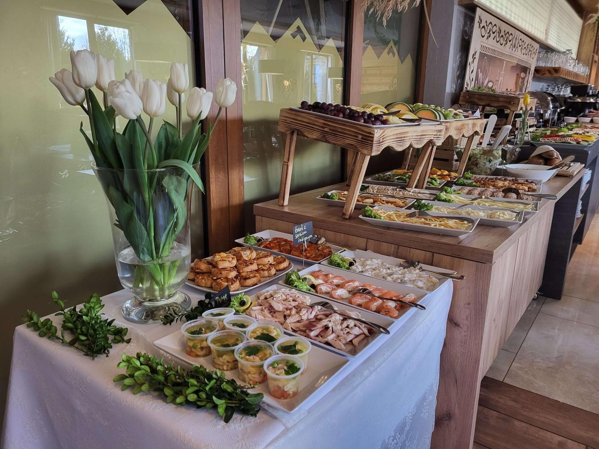 Aparthotel Goralski Spa & Restaurant เบียลกาตัทร์ชันสกา ภายนอก รูปภาพ