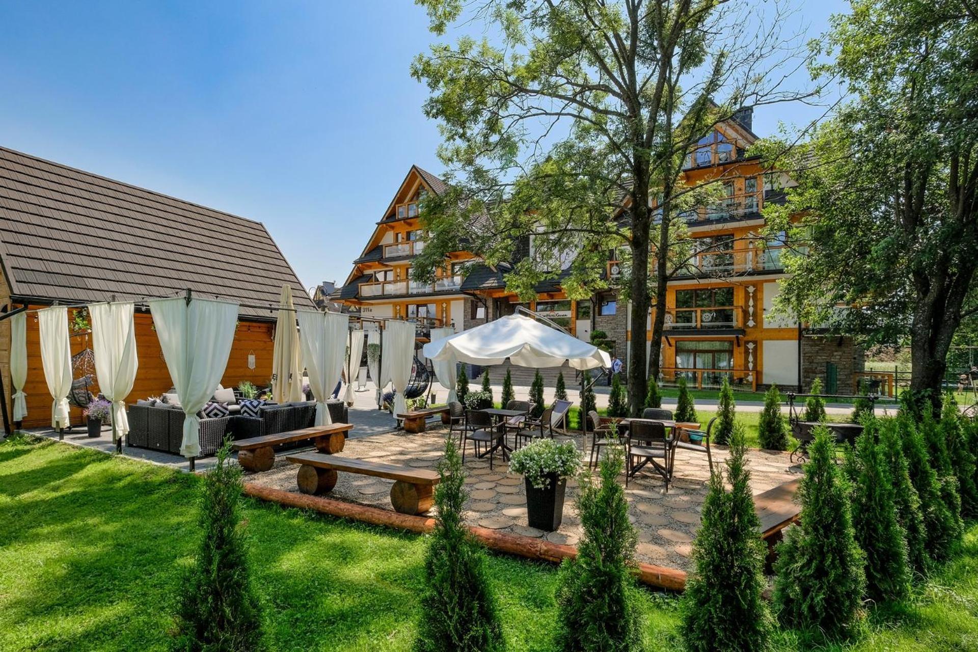Aparthotel Goralski Spa & Restaurant เบียลกาตัทร์ชันสกา ภายนอก รูปภาพ