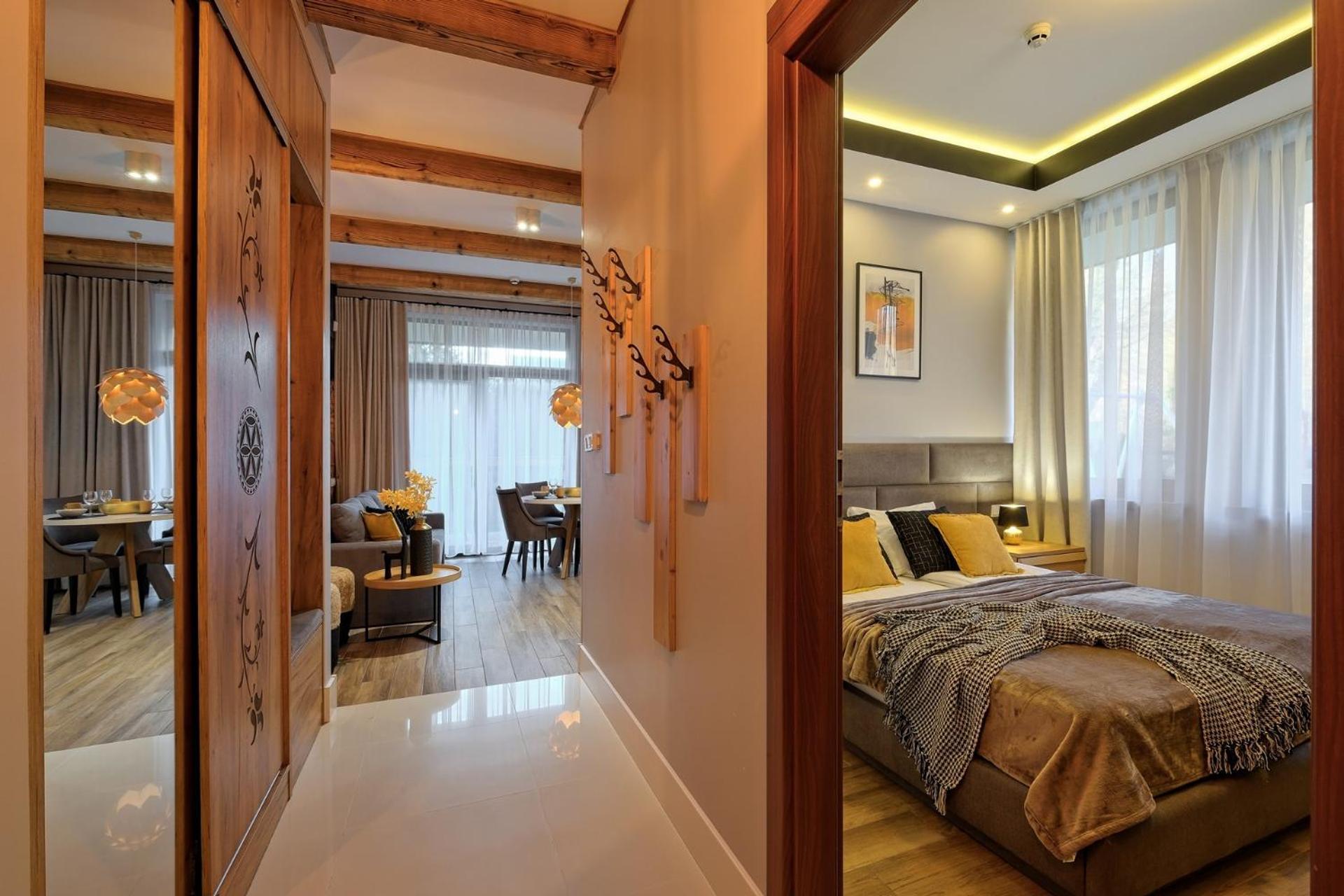 Aparthotel Goralski Spa & Restaurant เบียลกาตัทร์ชันสกา ภายนอก รูปภาพ